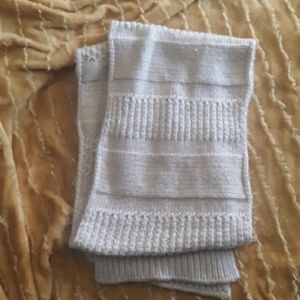 Eggshell Universal Thread Scarf